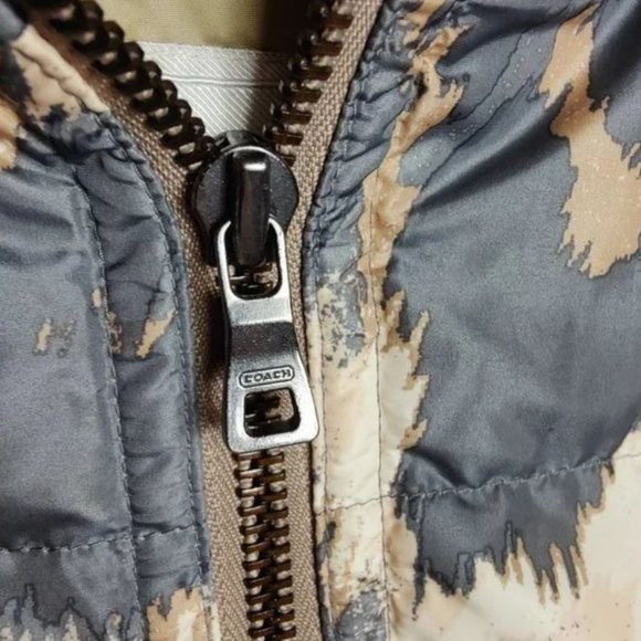 Coach Leopard Down Puffer Vest w/Hood - Fits XS or Small - Picture 3 of 10